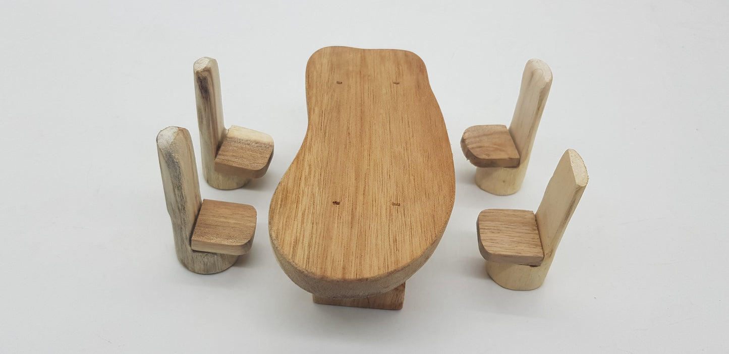 פינת אוכל לבית בובות - Qtoys