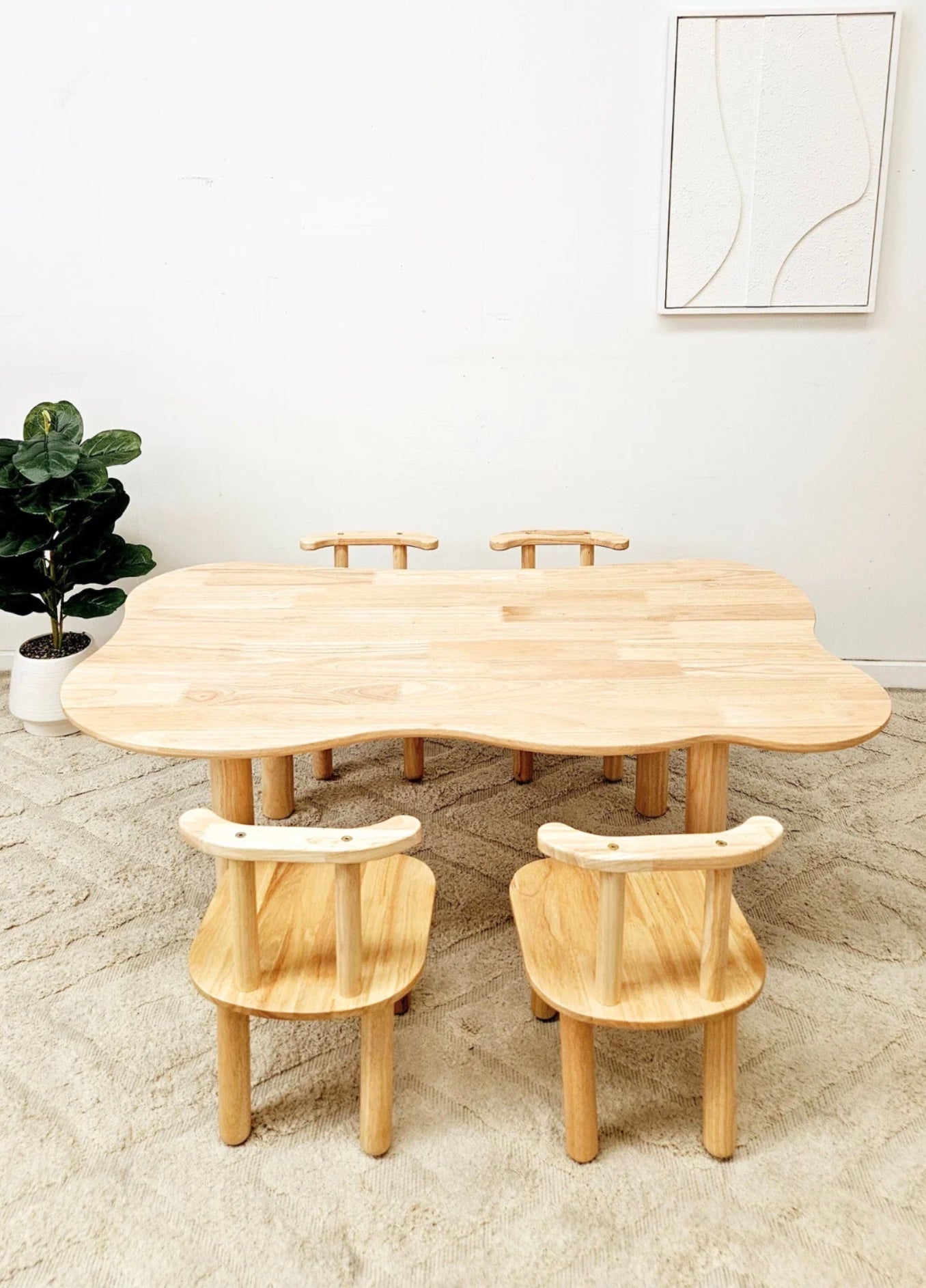 סט שולחן ענן ו4 כסאות מעץ מלא - Qtoys