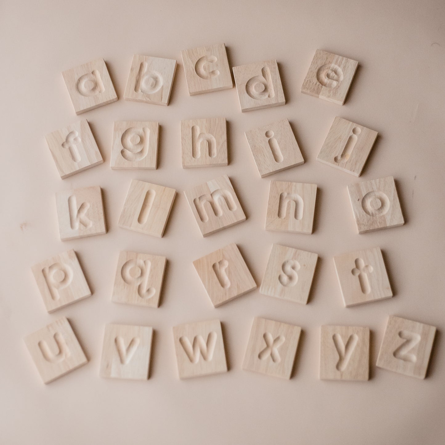 לוחות חישה אותיות אנגלית קטנות - Qtoys