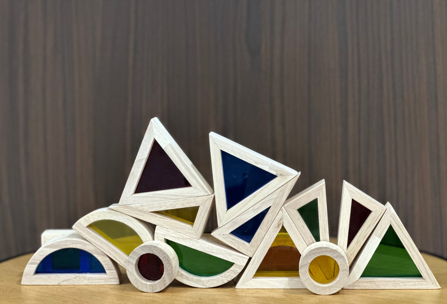 Montessori game for a child - Galileo shapes (kaleidoscope)