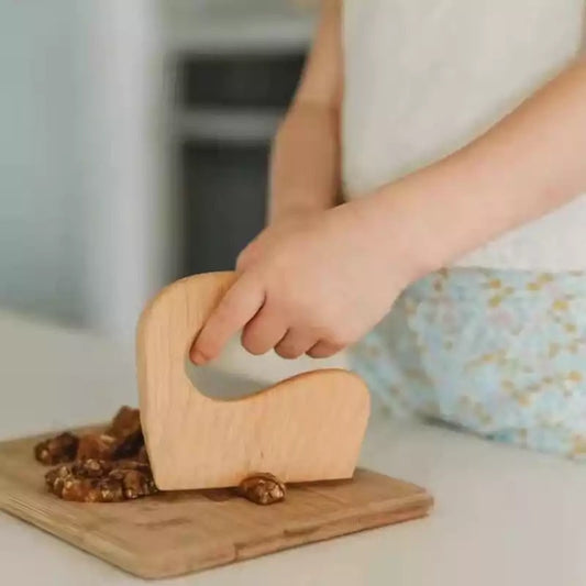 Wooden cutting knife